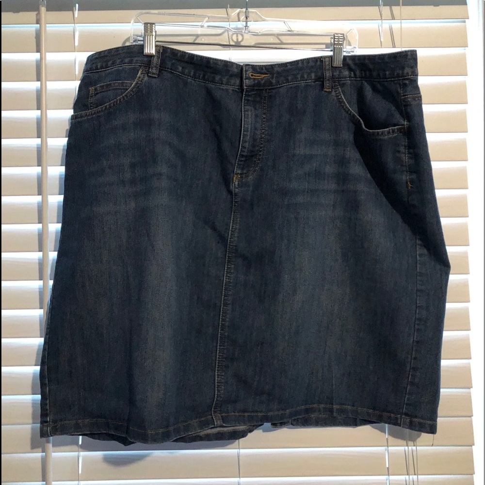 MK - Michael Kors denim skirt. Size 22w.